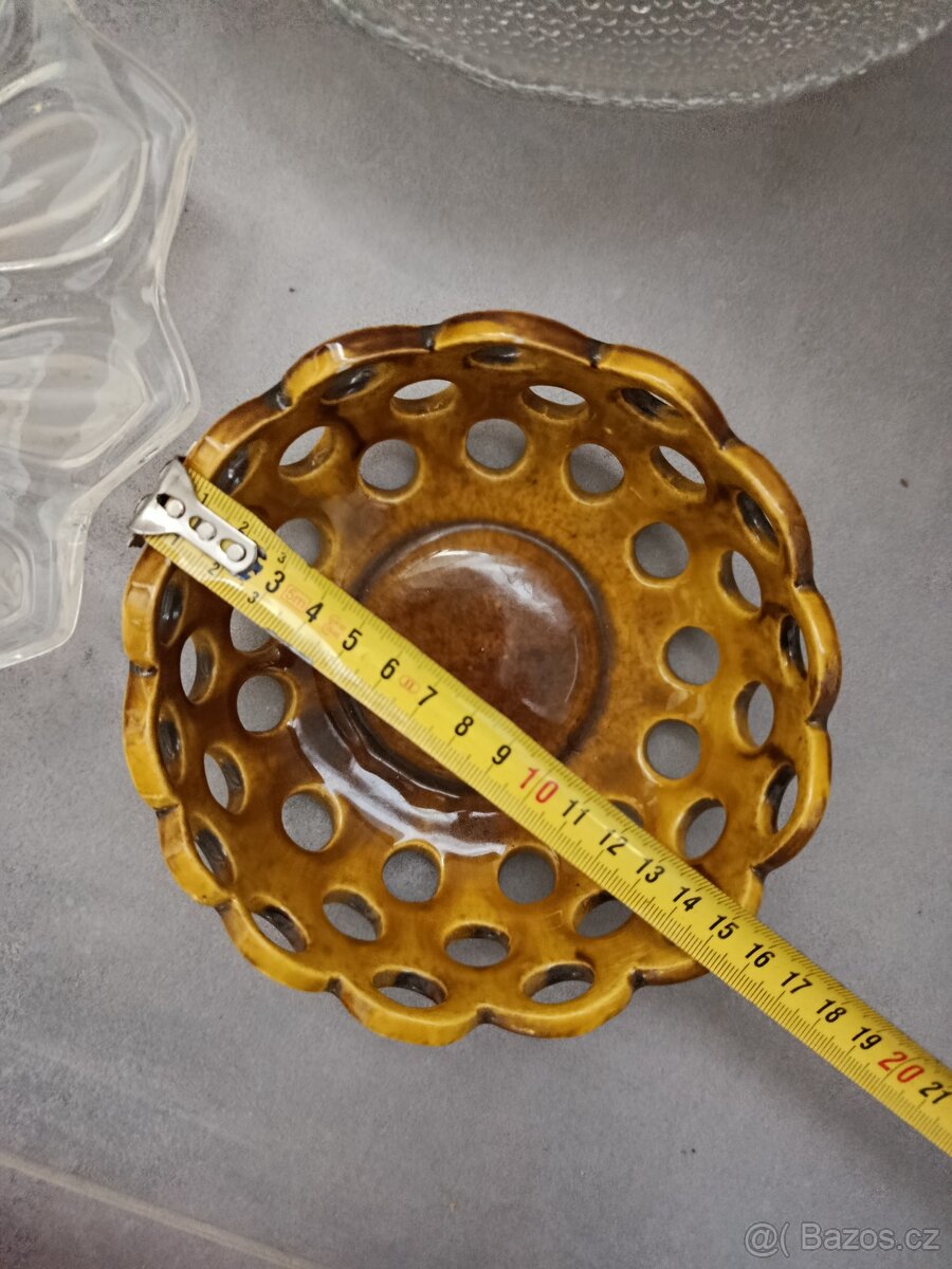 Skleněné mísy a talíře - 7