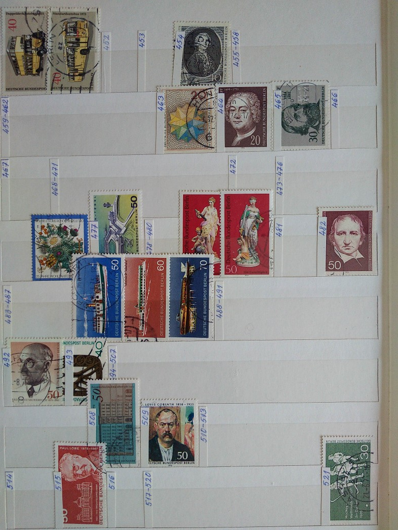 Poštovní známky v albu - protektorát - 7