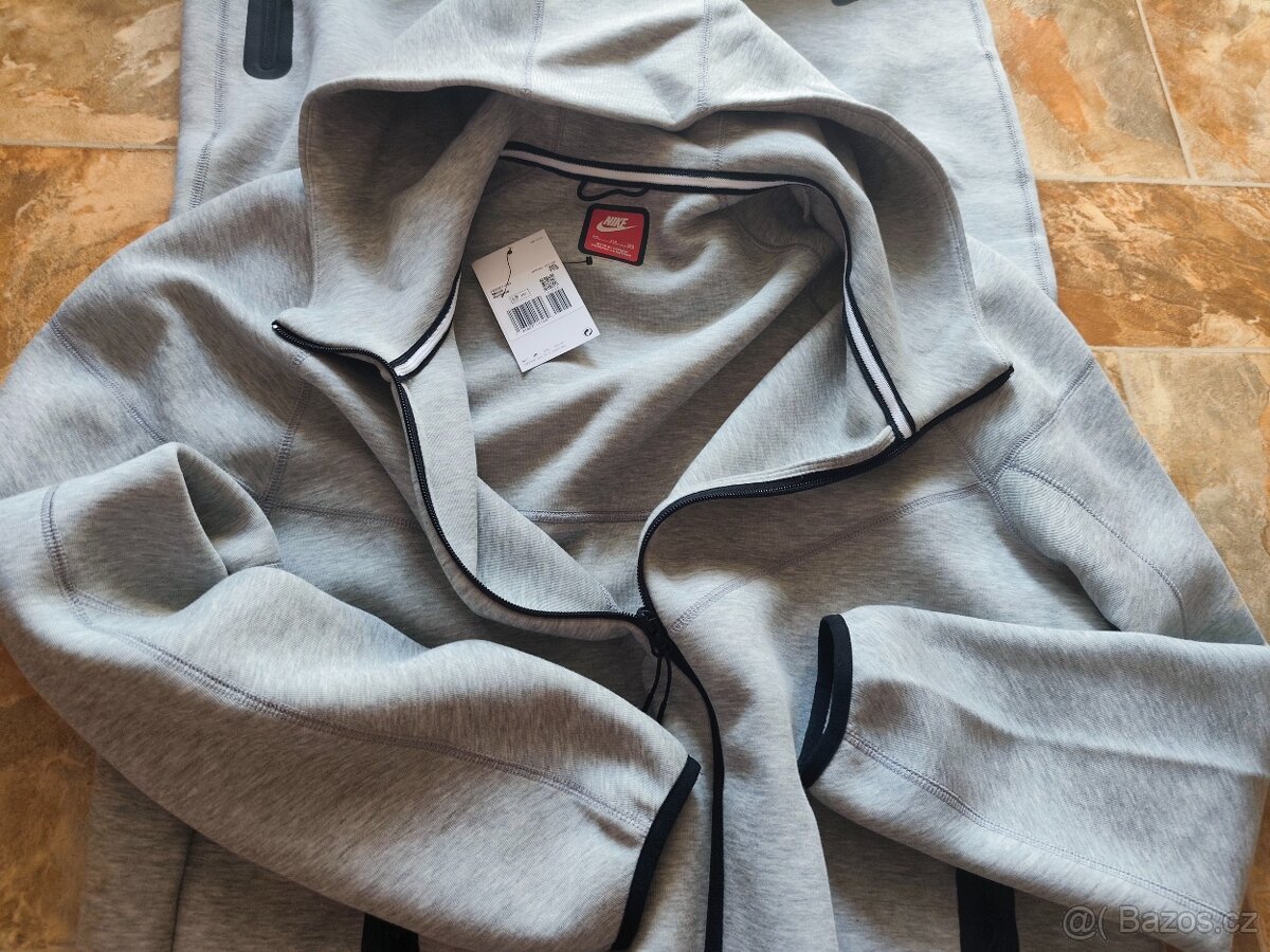 Nike Tech Fleece souprava - 7