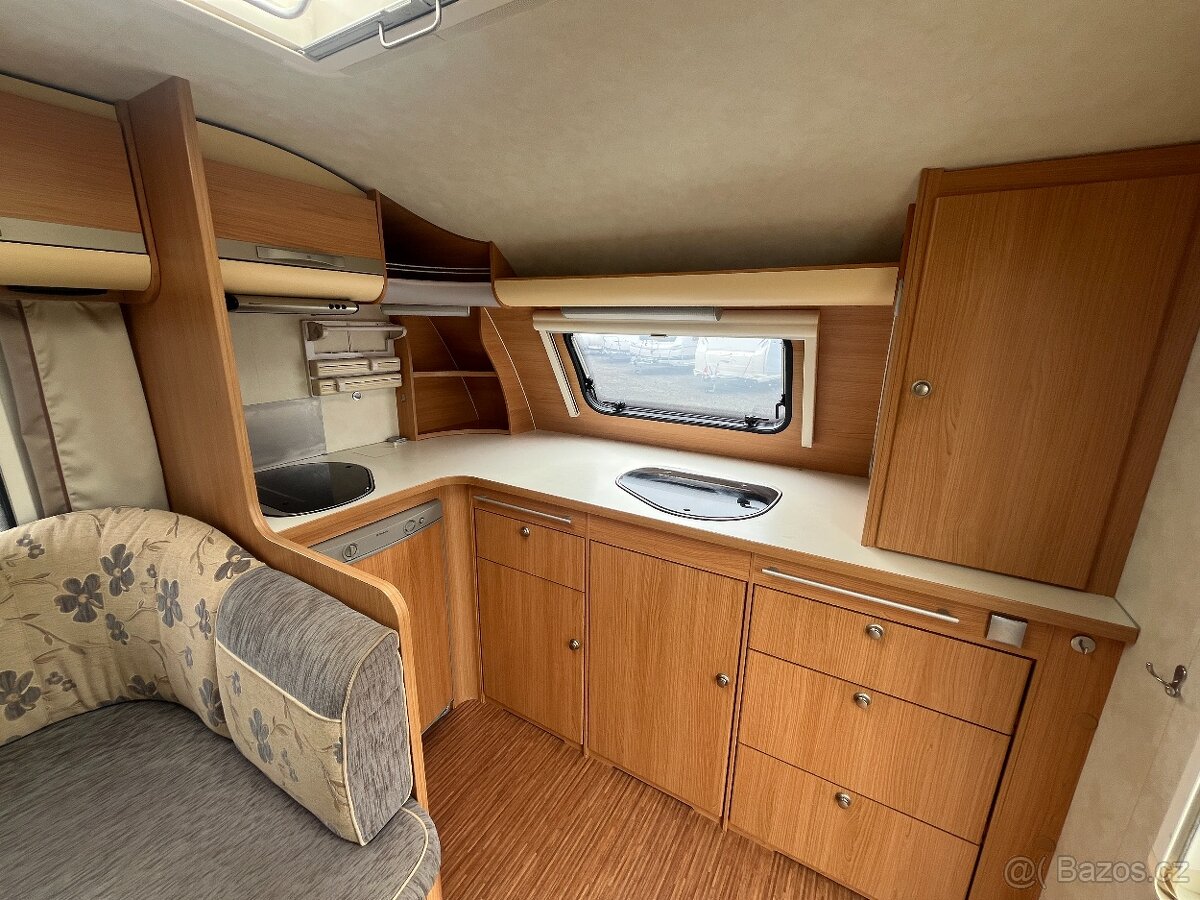 Adria Adora 613HT + předstan - 7