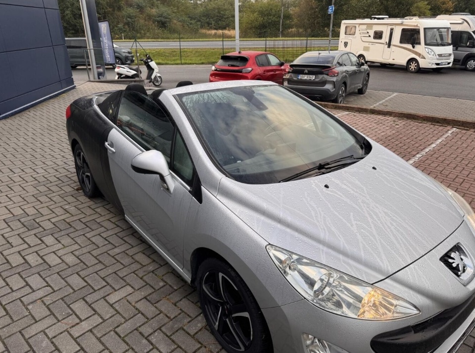 Peugeot 308cc 1.6 BlueHDI 115k MAN6 - 7