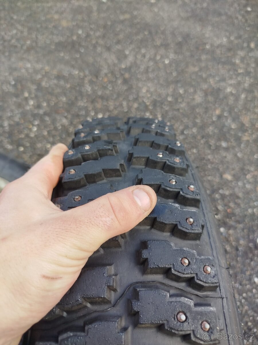 Pneu s hroty , úzké hroty 15" - 7