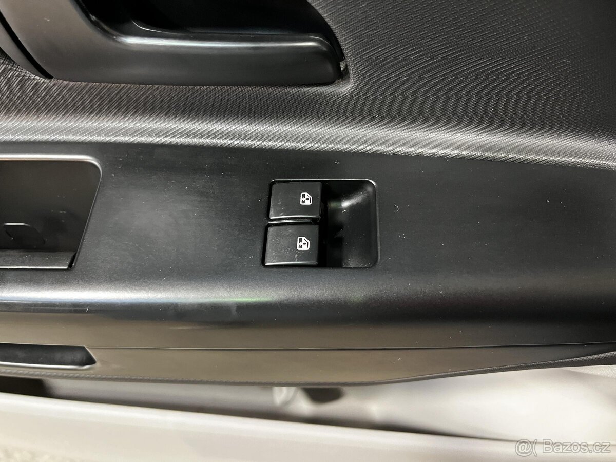 Kia Ceed CRD , 66 kW nafta, 2009 - 7