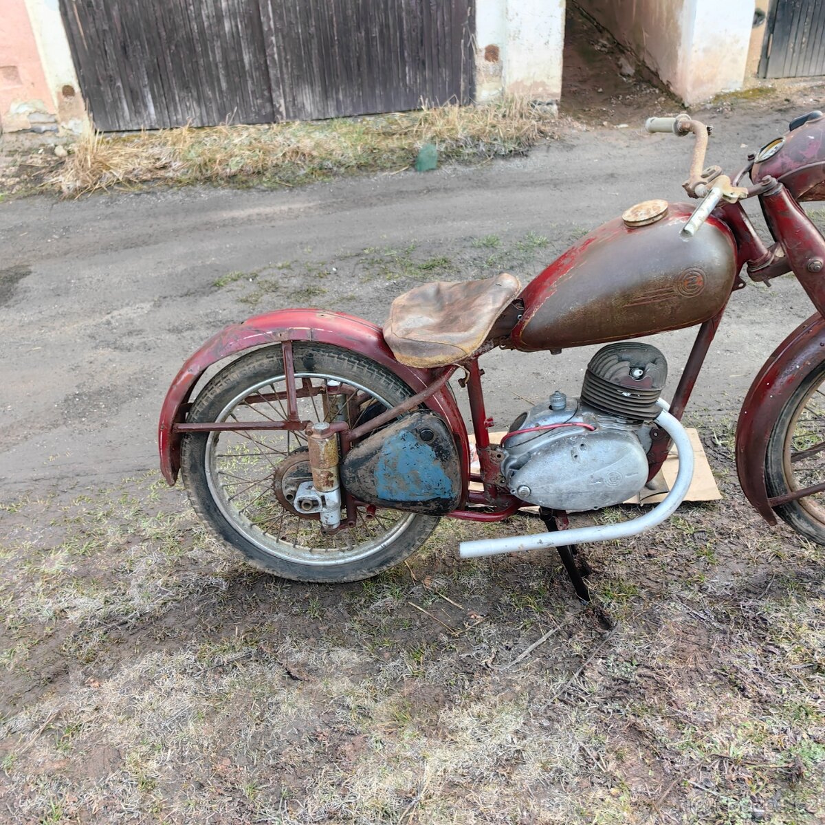 ČZ 150 c červená - 7