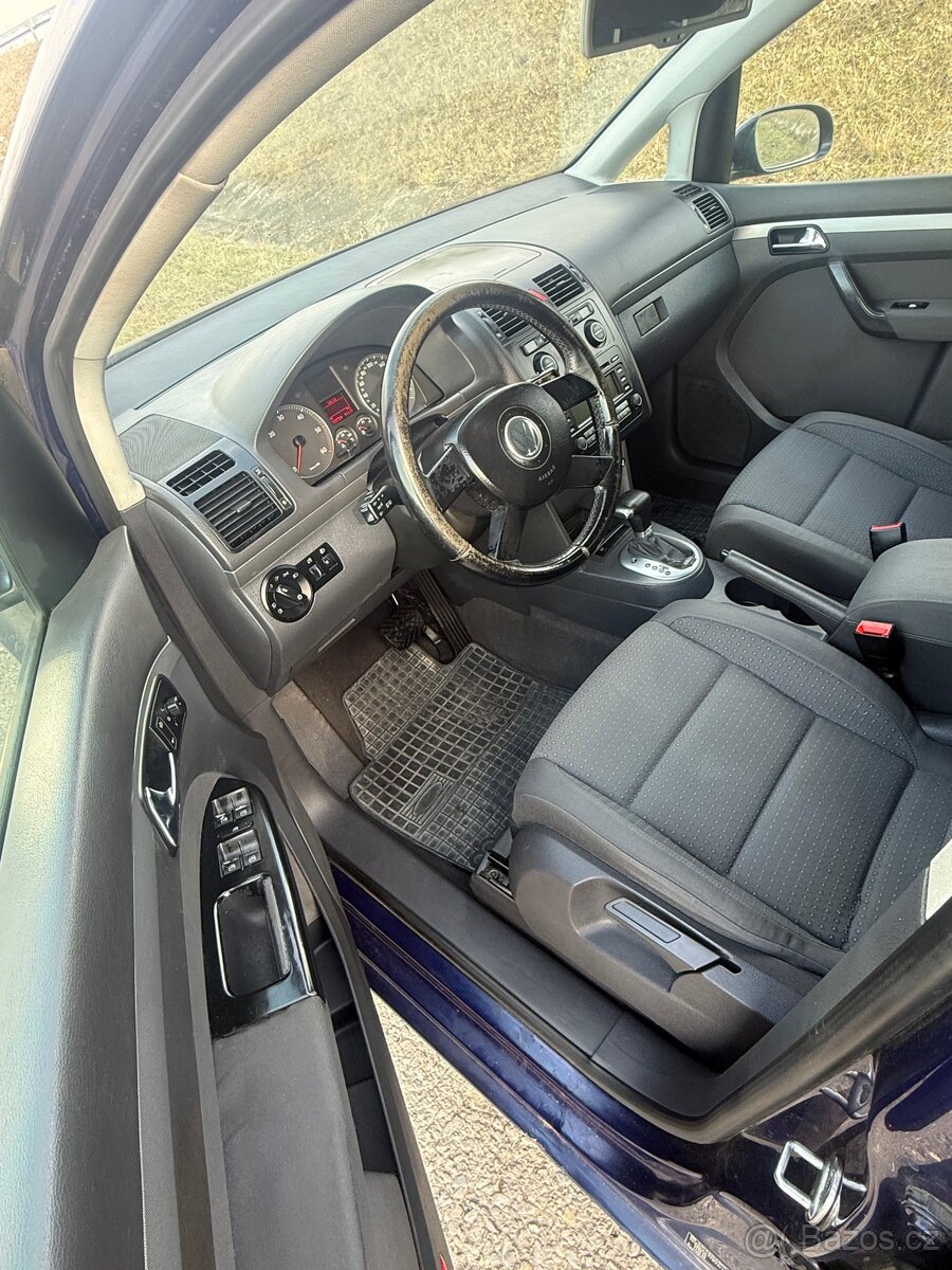 Vw touran 1.9tdi dsg - 7