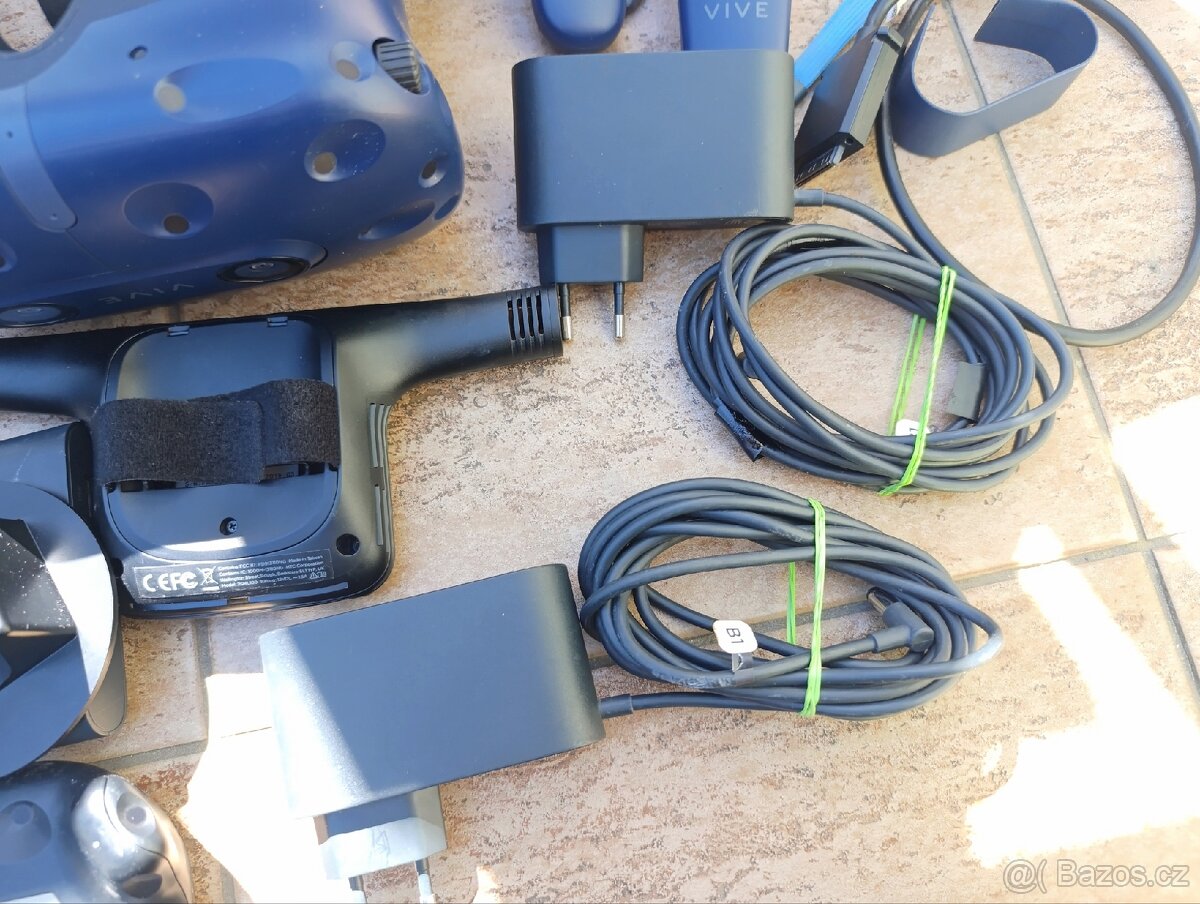 PC VR HTC Vive Pro Full Kit - 7