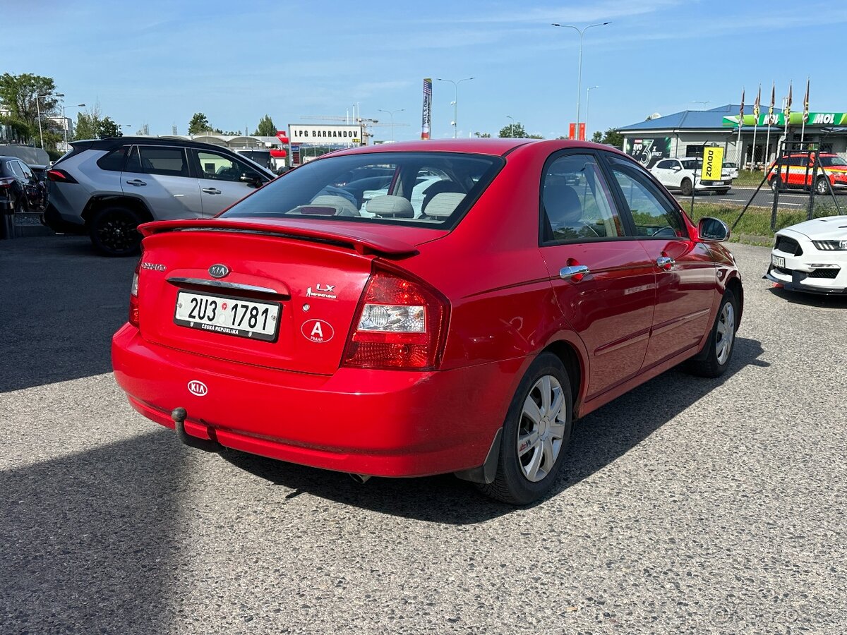 Kia Cerato 2004 - 7