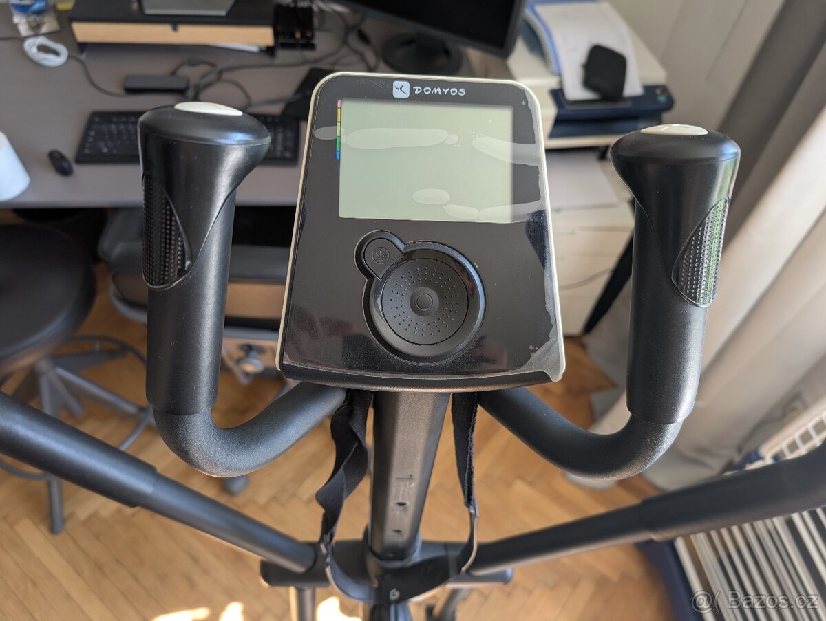 Eliptický trenažér DOMYOS E-Shape+ + hrudní pás - 7