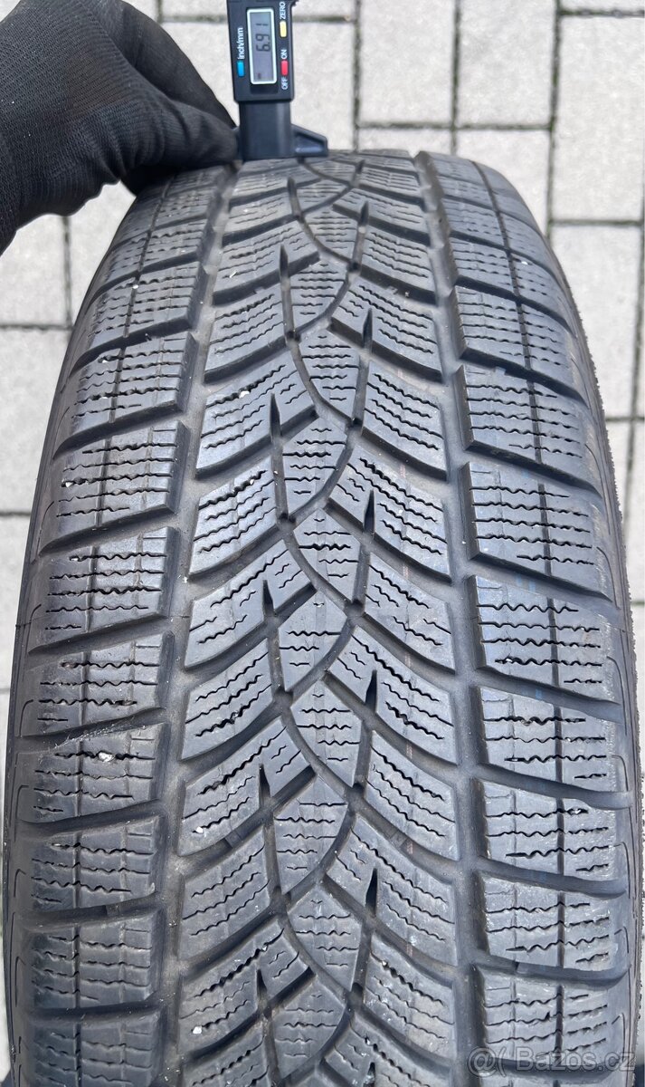 Kodiaq - 17" Nanuq + zimní 215/65 Good Year - 7