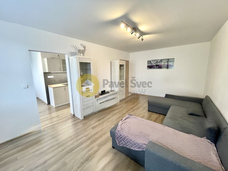 Pronájem bytu 2+1, 60 m2, balkon/sklep, ul. Zvolenská-Strako - 7