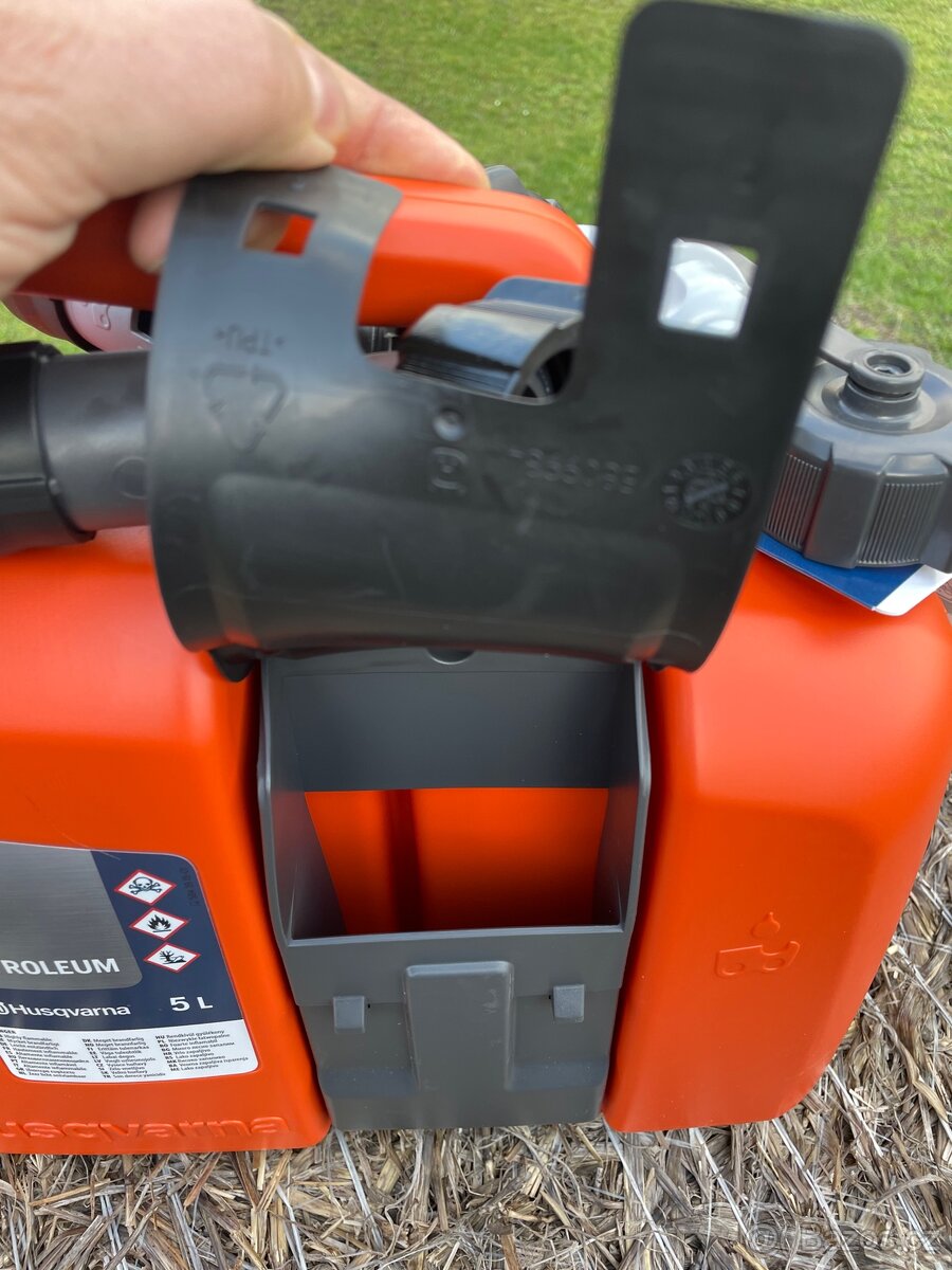 Kanystr Husqvarna k motorové pile, nový, nepoužitý - 7