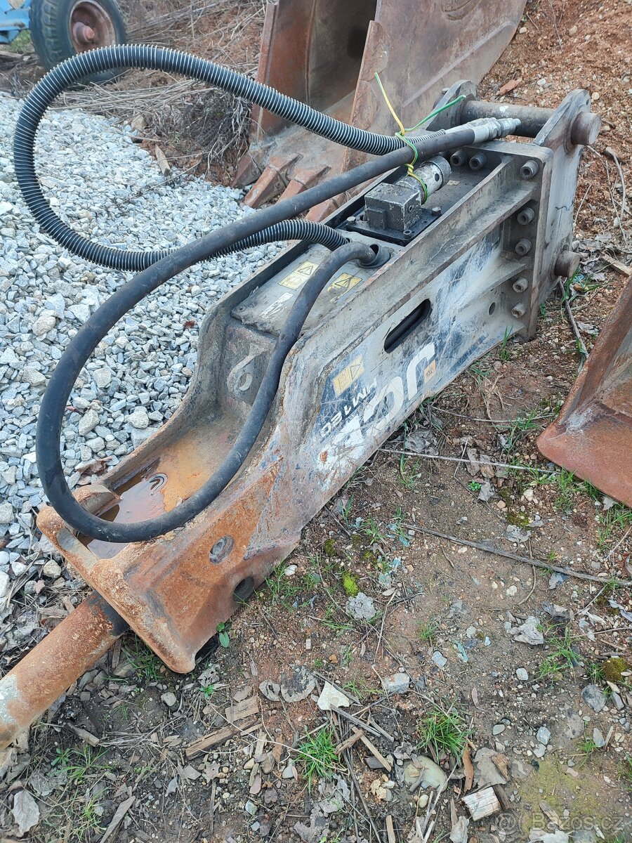 JCB JS 220 LC + příslušenství - 7