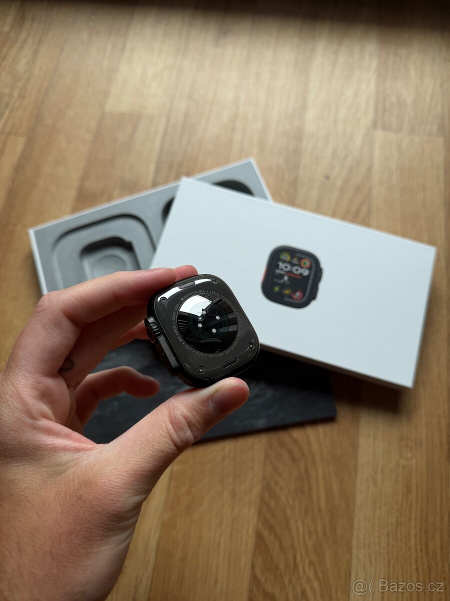 Apple Watch Ultra 2 49mm černé - 7