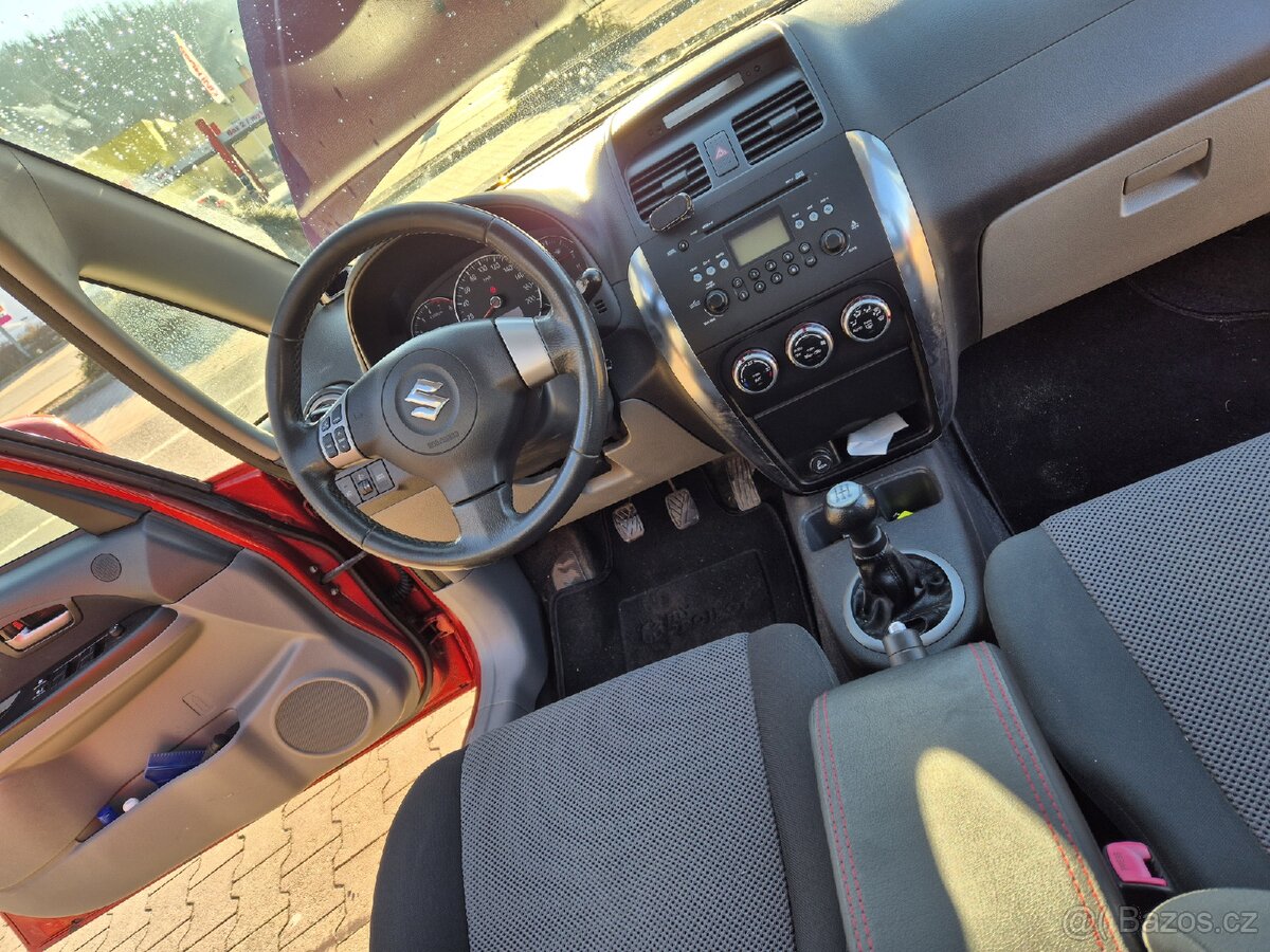 Suzuki Sx4 - 7