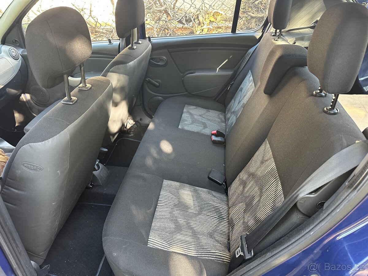 Dacia sandero 1.2 2009 - 7