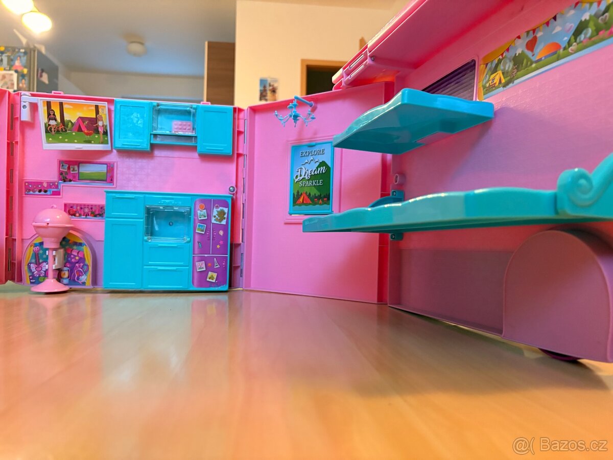 Růžový karavan pro Barbie - 7