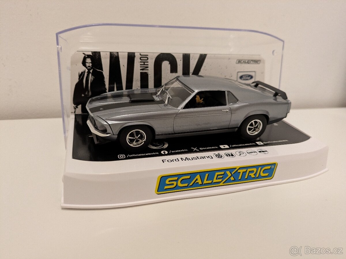 Scalextric autíčka na autodráhu (1:32) - 7