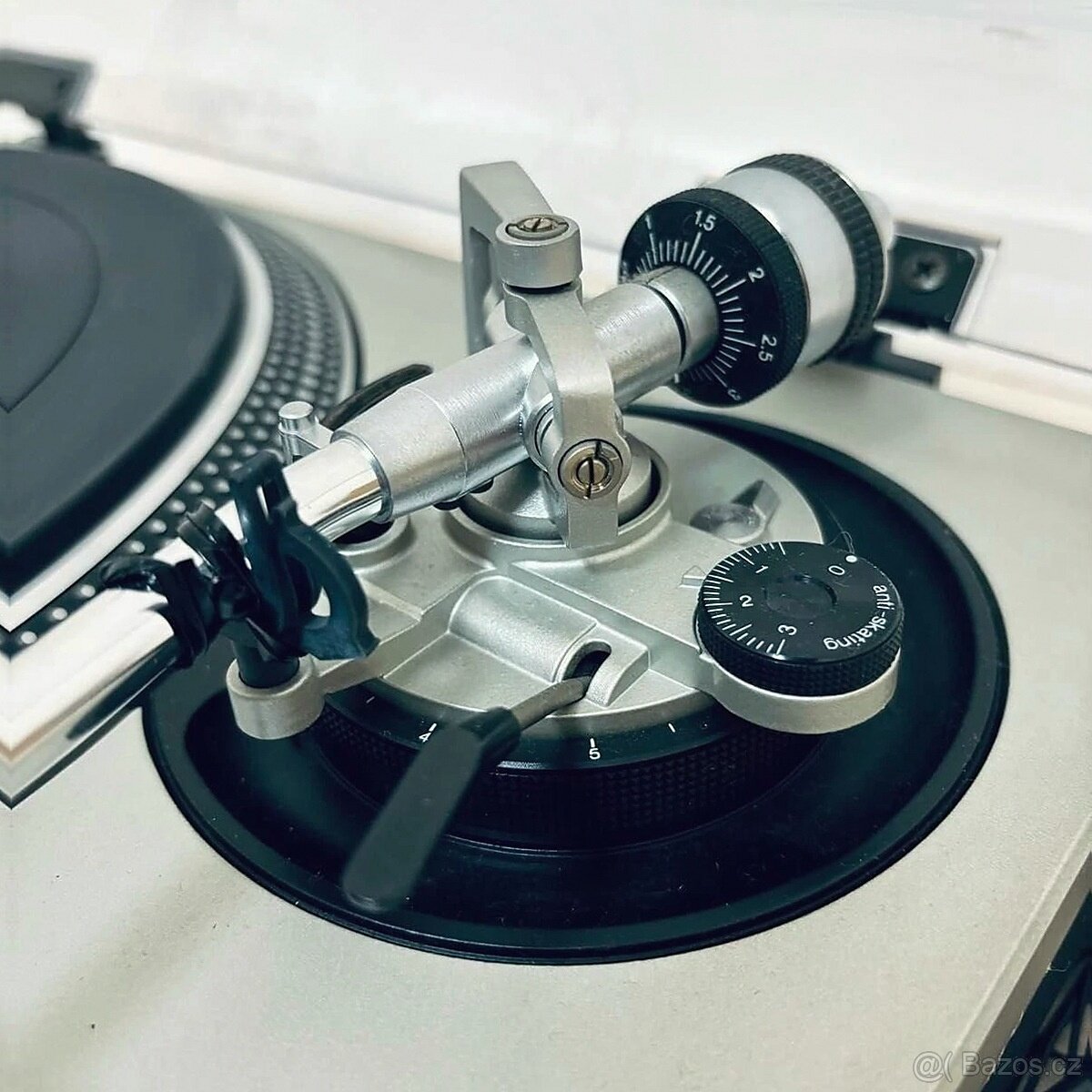 Technics SL-1200MK2 Direct Drive - 7