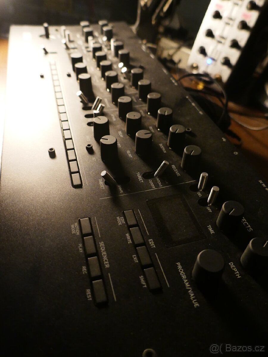 KORG Minilogue xd Module - 7