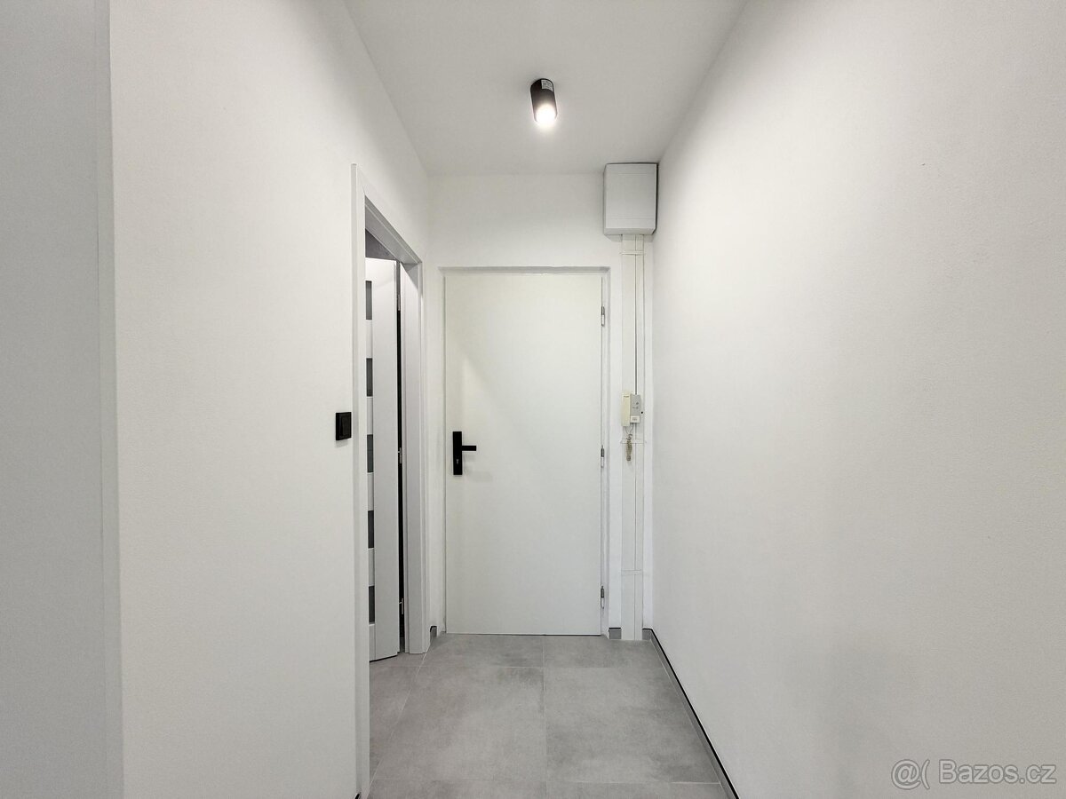 Byt 2KK po kompletní rekonstrukci, Liberecká, Jablonec nad N - 7