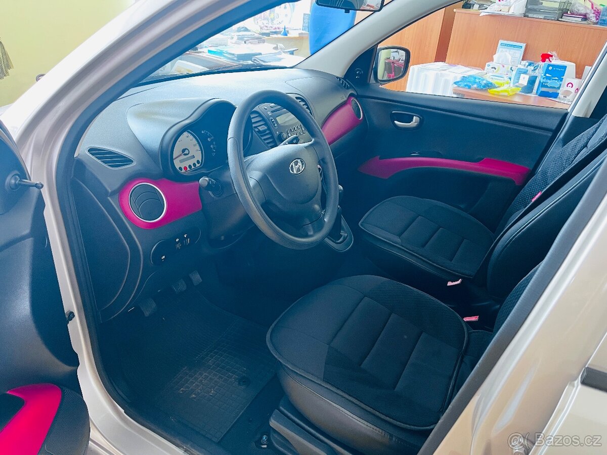 HYUNDAI i 10 1.1 i NAJETO JEN NECELÝCH 47 TIS KM ALU KOLA - 7