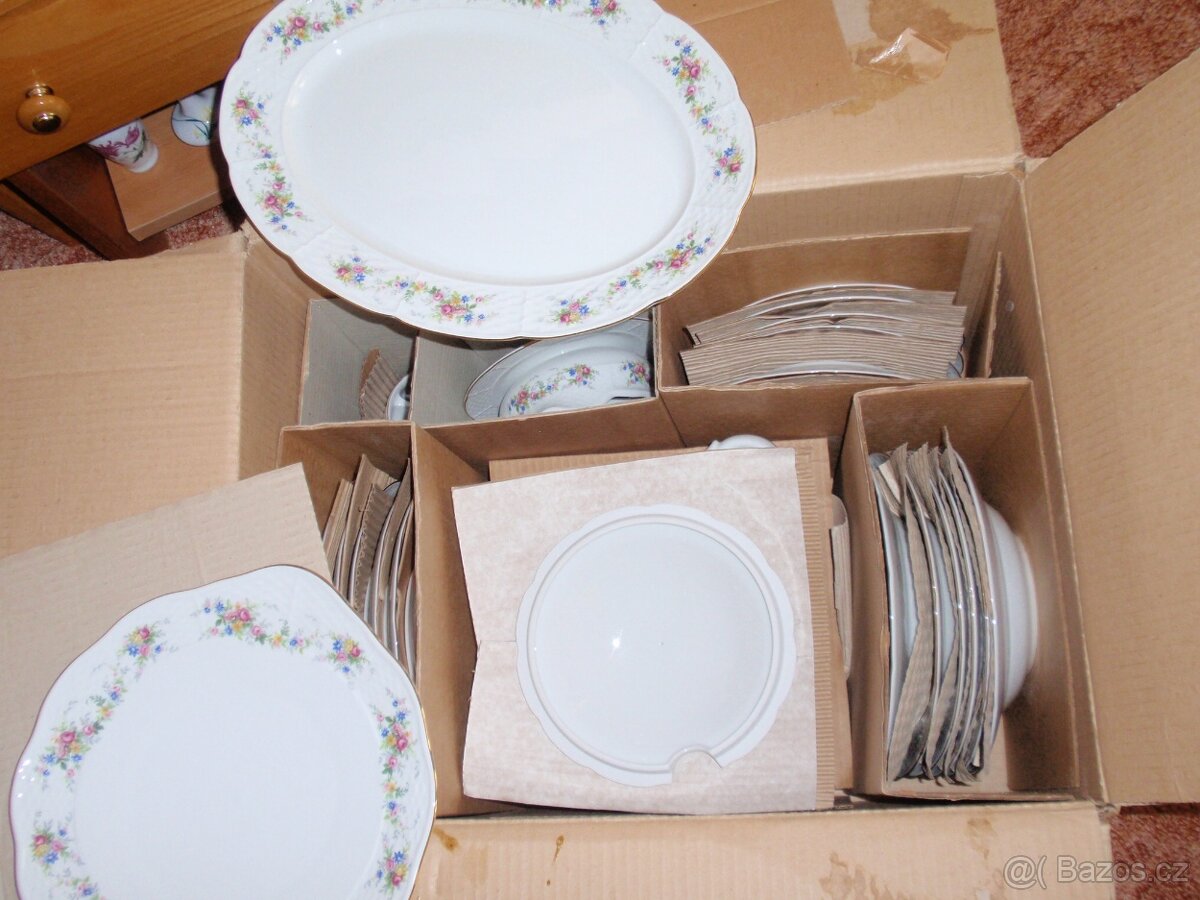 Jídelní porcelánový servis-nepoužitý, jen rozbalený -25 ks. - 7