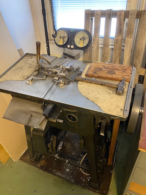 Knihařský sázecí stroj Ludlow - 7