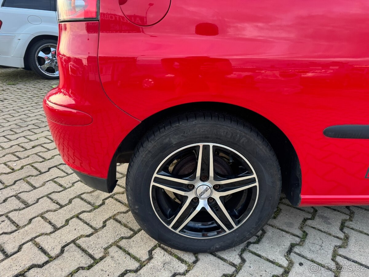 Seat Ibiza 1,4i 55 KW KOLA STK - 7