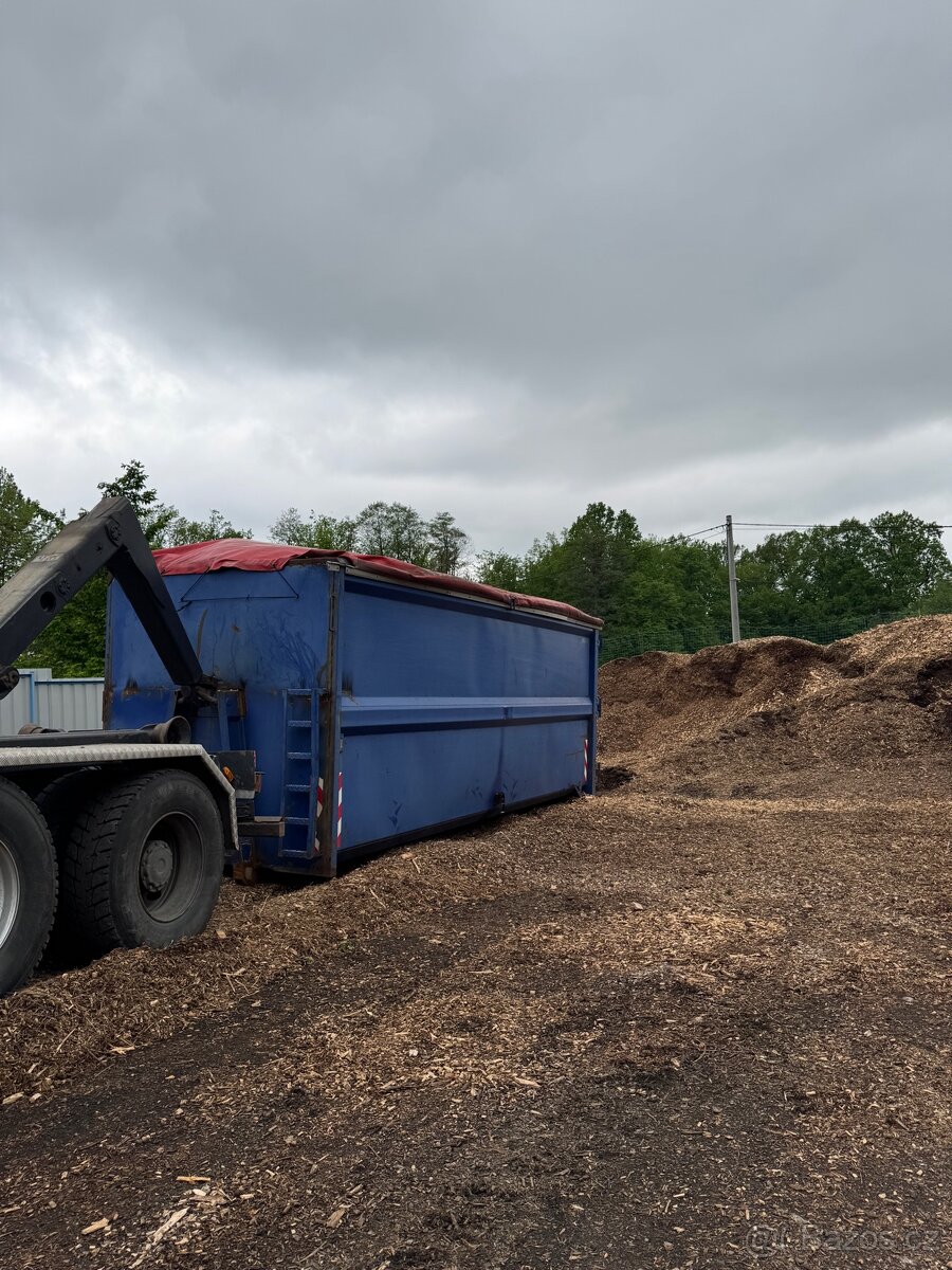 Dřevní štěpka, mulč do záhonu nebo jako palivo - biomasa - 7