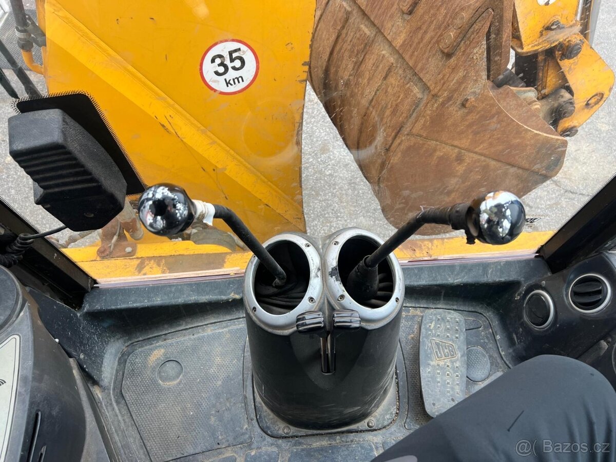 Prodám traktorbagr JCB 4CX - 7