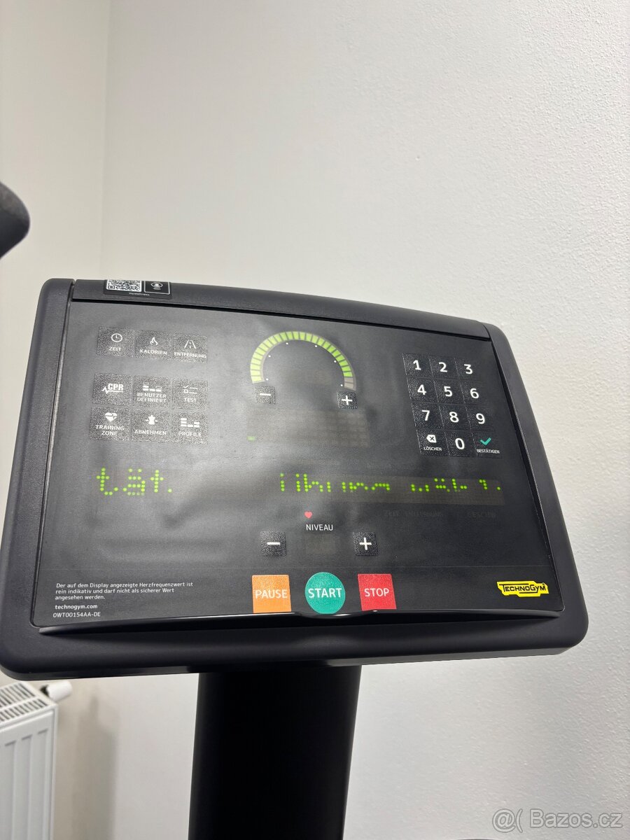 Technogym 1000 LED step - 7