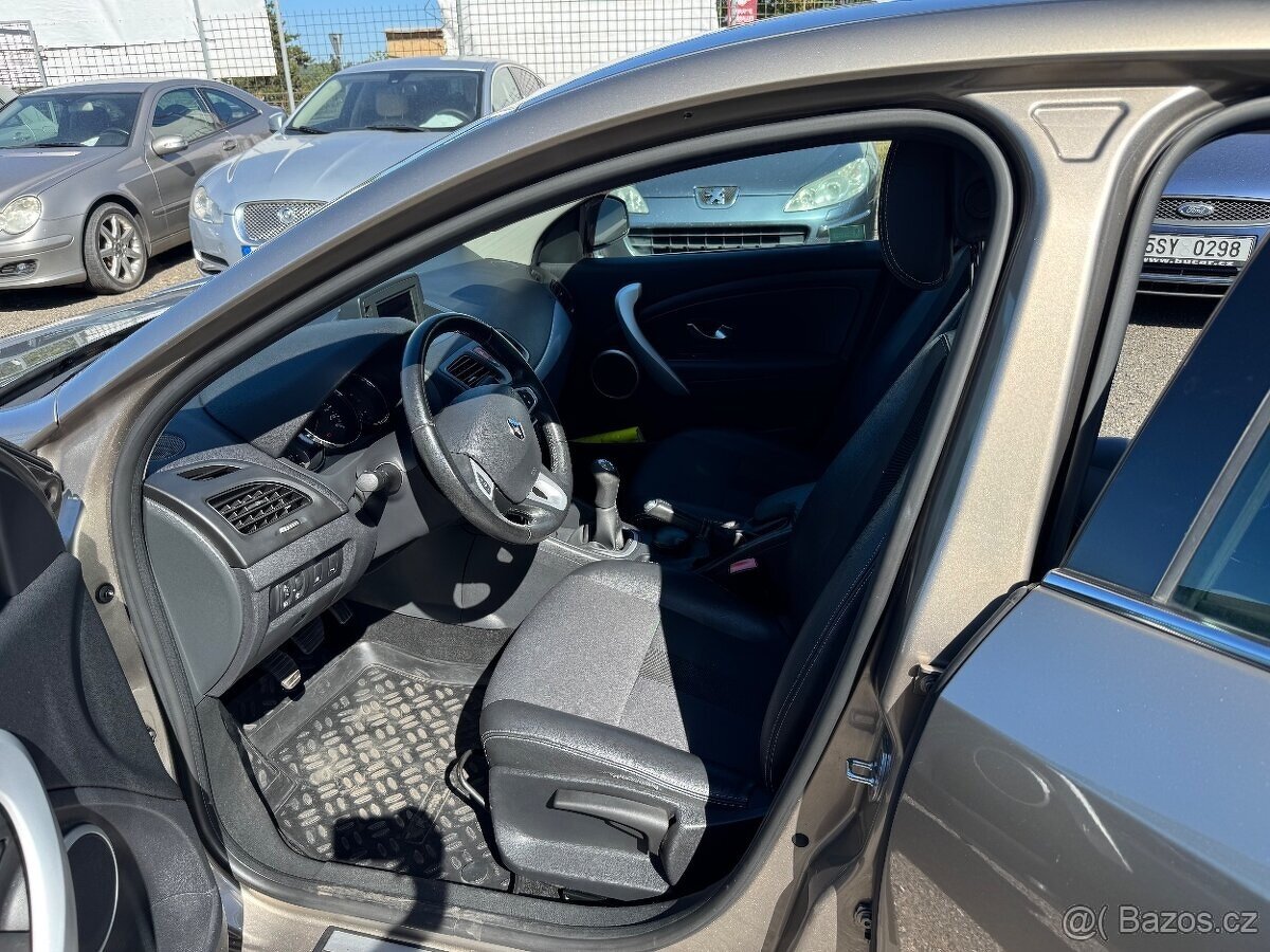 Renault Fluence 1.6i 16V 81 kW - 7