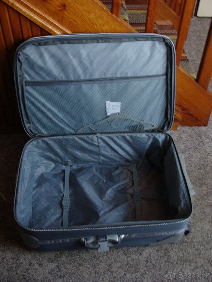 cestovní kufr - 7