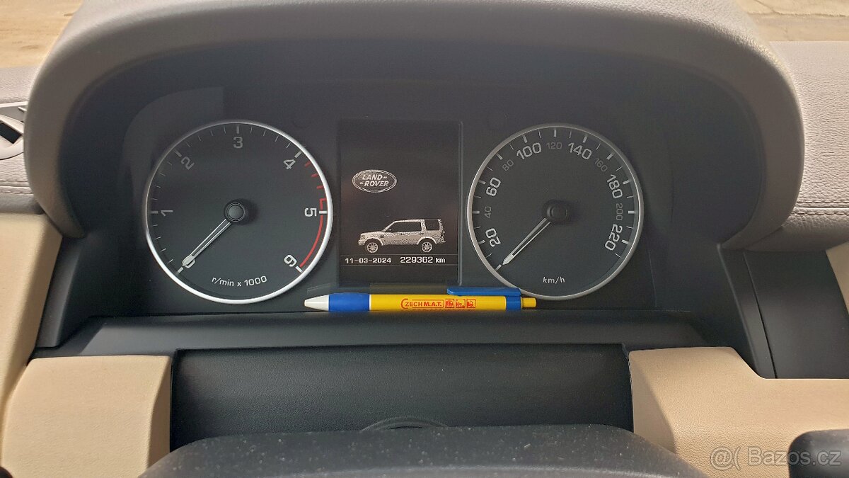 Land Rover Discovery 3.0 HSE SDV6 automat 183kW - 7