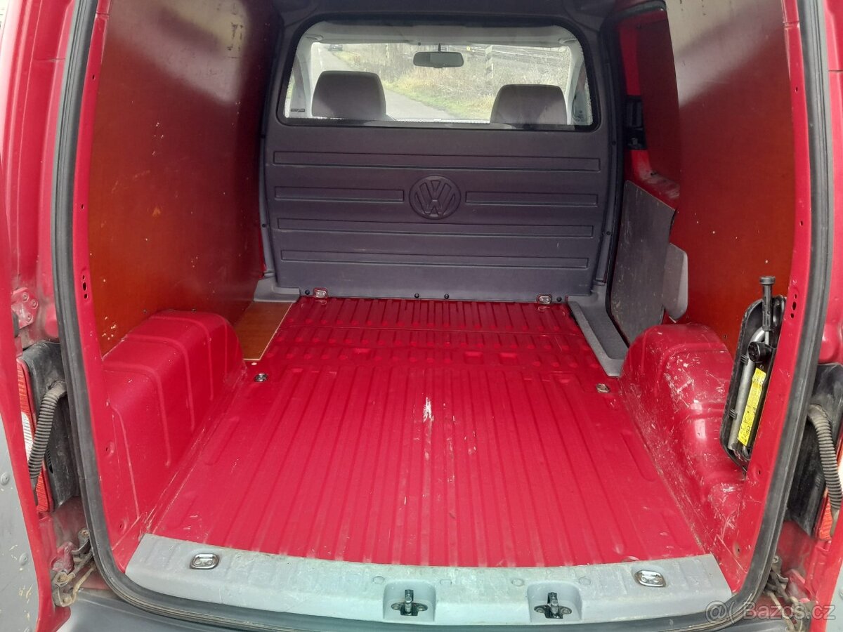 Vw caddy 2.0sdi nová STK serviska tažné zařízení - 7