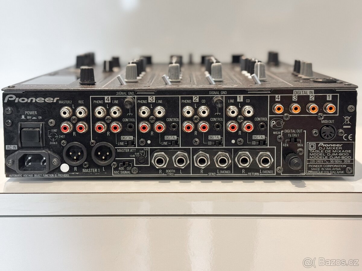 Pioneer DJM800 - 7