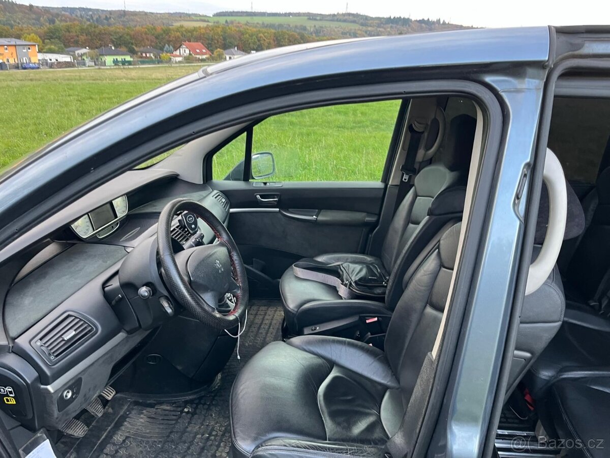 Prodám Peugeot 807 - 7