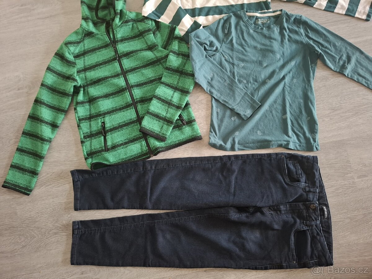 Set oblečení - 7