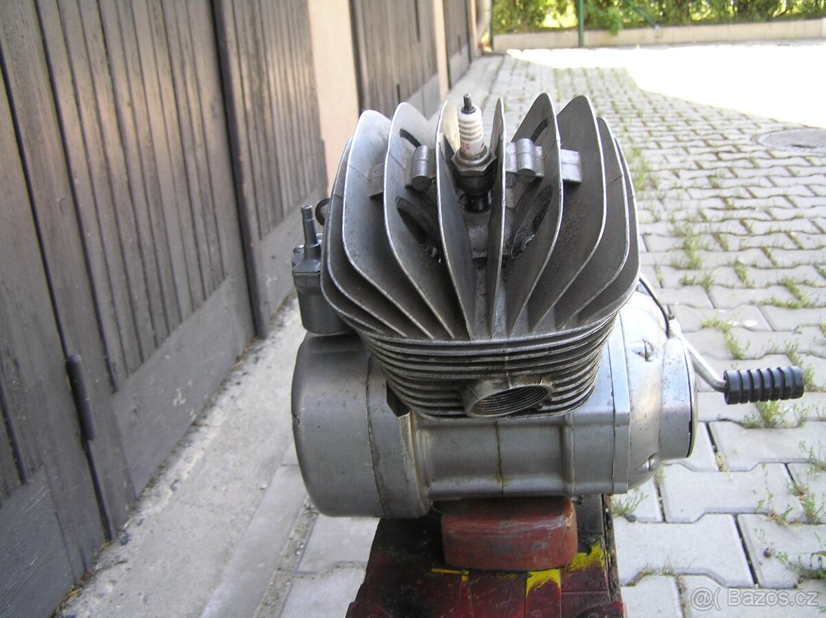 Motor Jawa 90 - 7