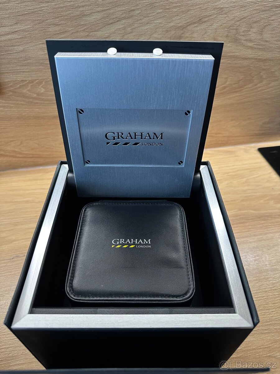 Luxusní hodinky Graham Chronofighter Oversize GMT - 7