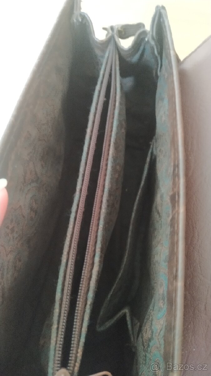 Stará kabelka značky Delicato - 7