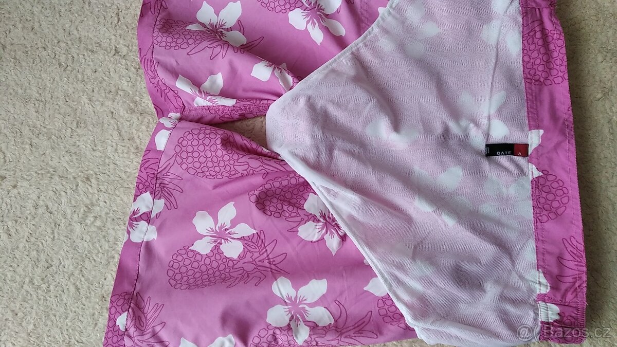 šortky, třičtvrtáky, trenýrky, sukně - 7