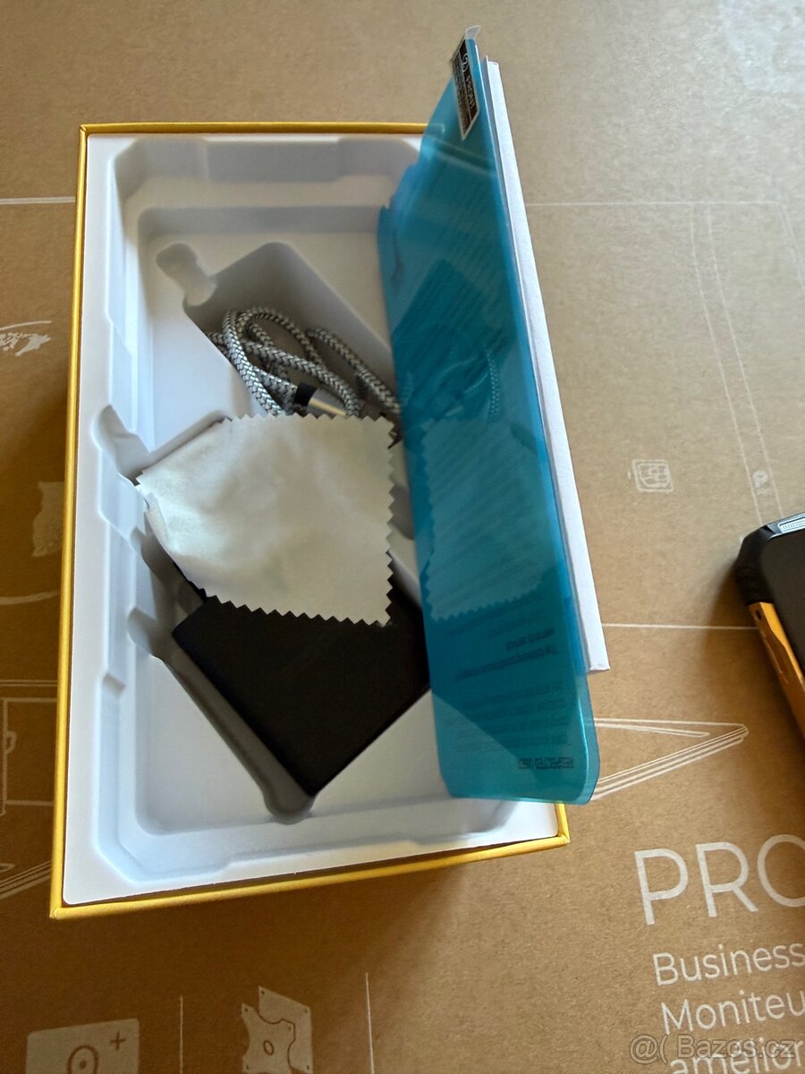Doogee S110 22 / 256 GB - 7