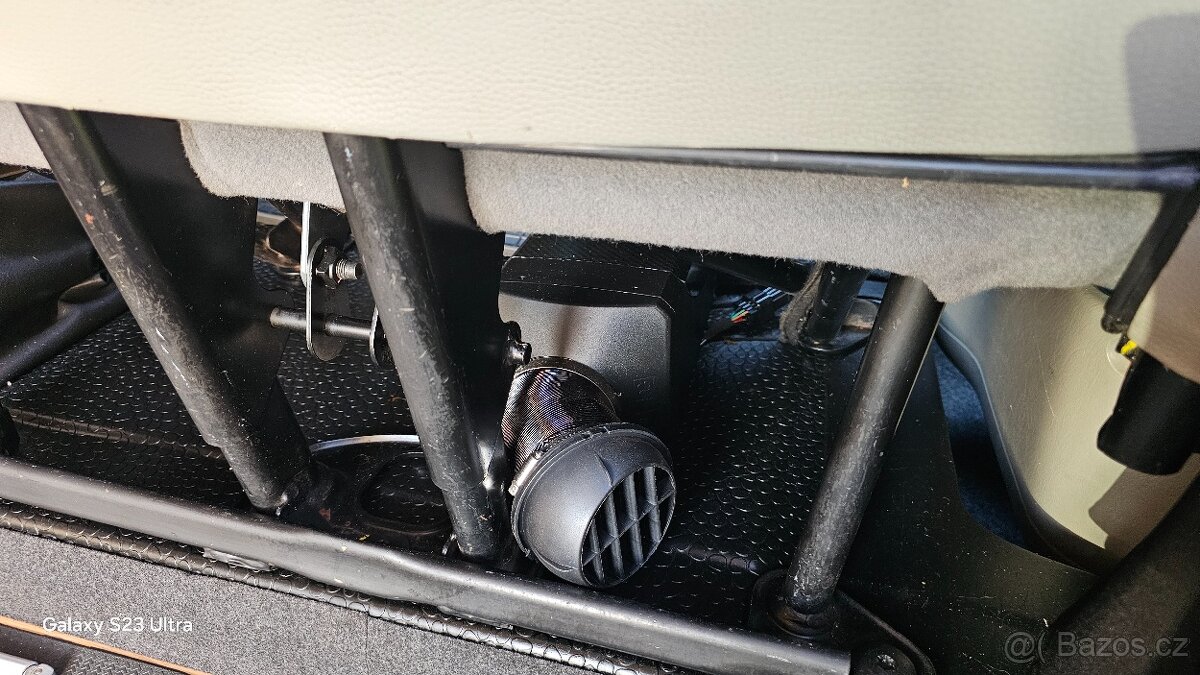 Opel Vivaro 2,5 CDTI 107kw L2H2 obytny webasto postel - 7