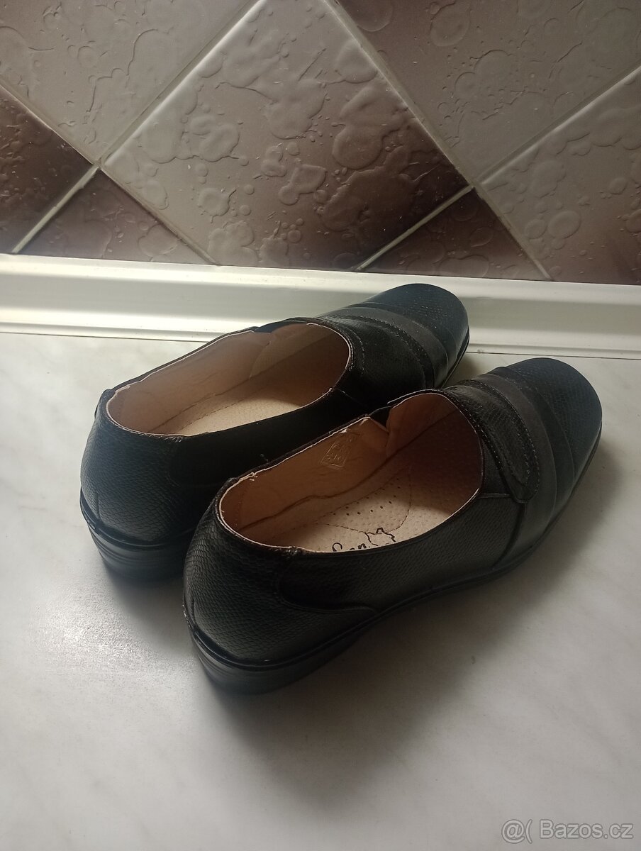 Dámské polobotky – nové, nenošené – vel. 39 – Zubří - 7