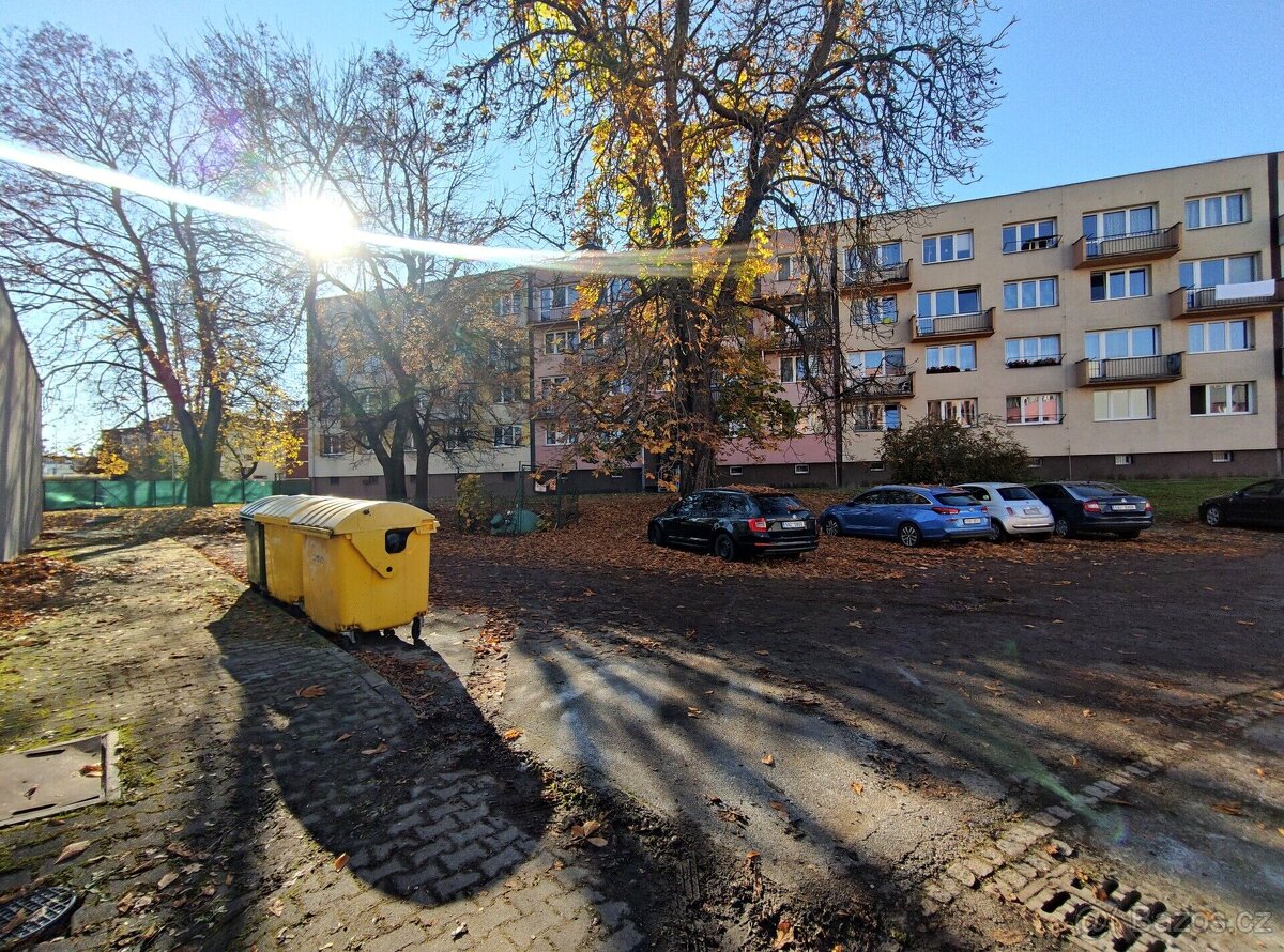 Prostorný obchodní prostor s výlohou, 166 m2, u Katastrálníh - 7