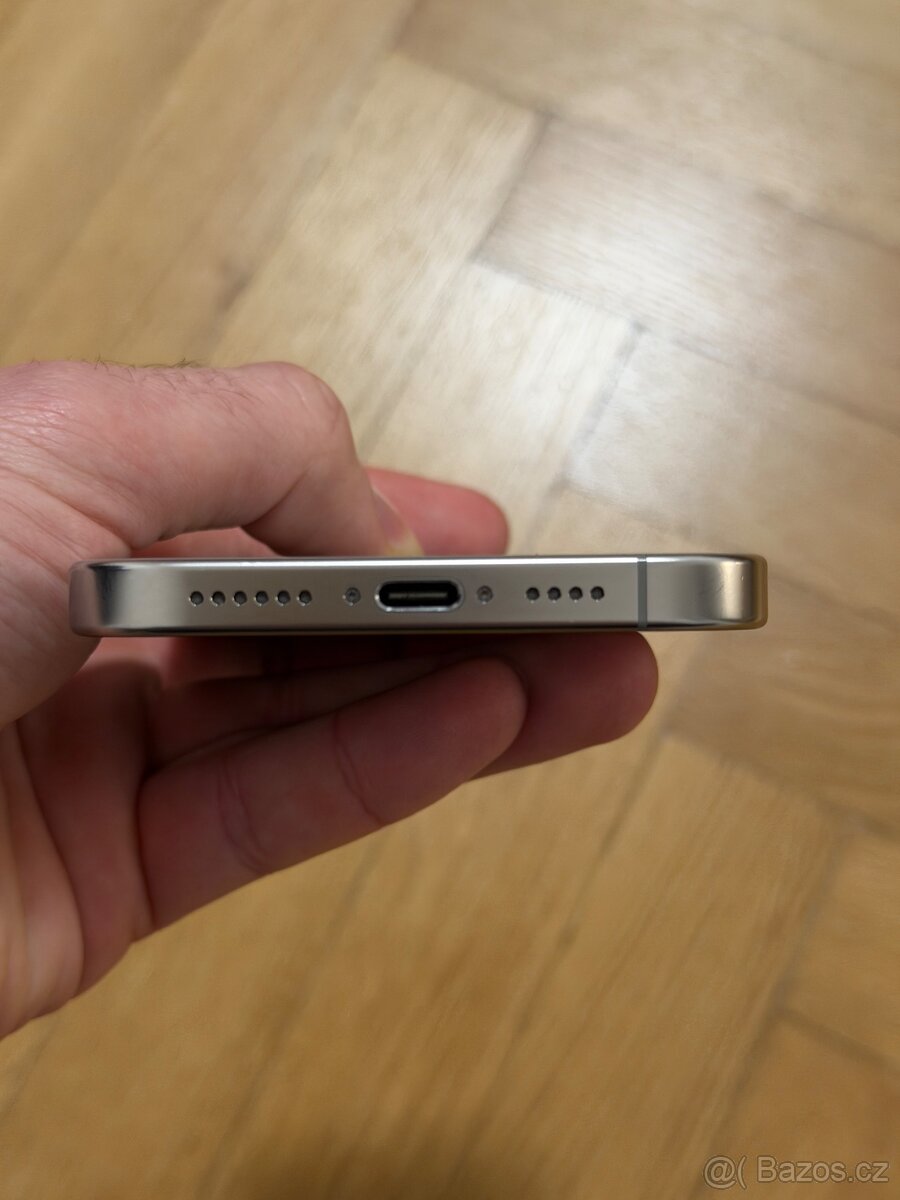 iPhone 16 Pro Max 256GB Natural. 98%Baterie + Sklo - 7