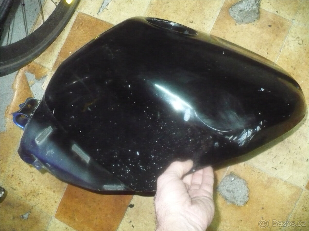 Yamaha YZF R1/fazer rv. 98-01-díly ze tří moto - 7