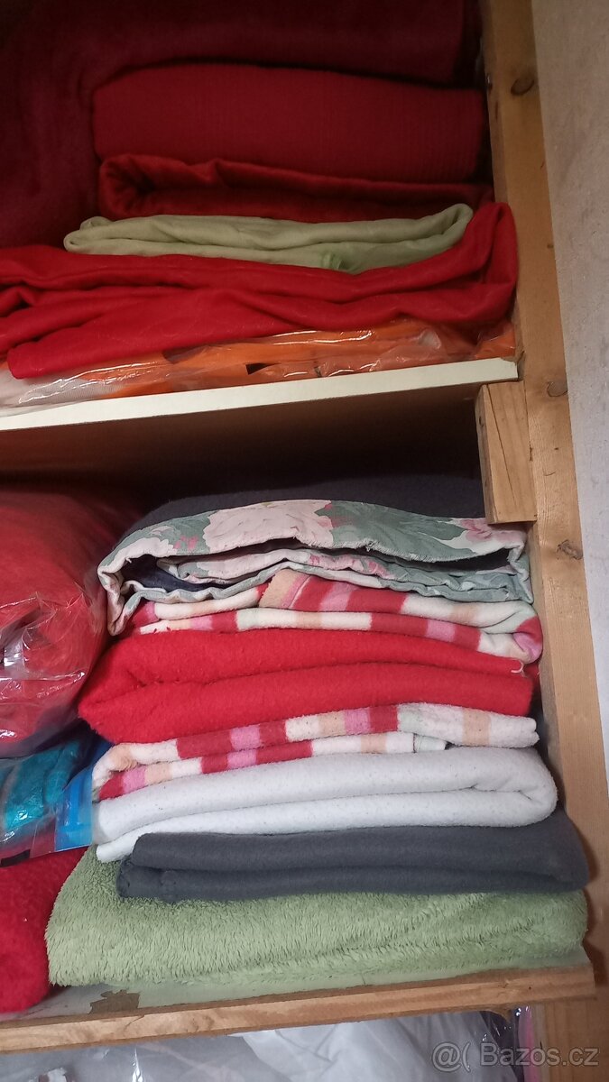 Deky,záclony,povlečení,přehozy,ložní povlečení,závěsy,polštá - 7