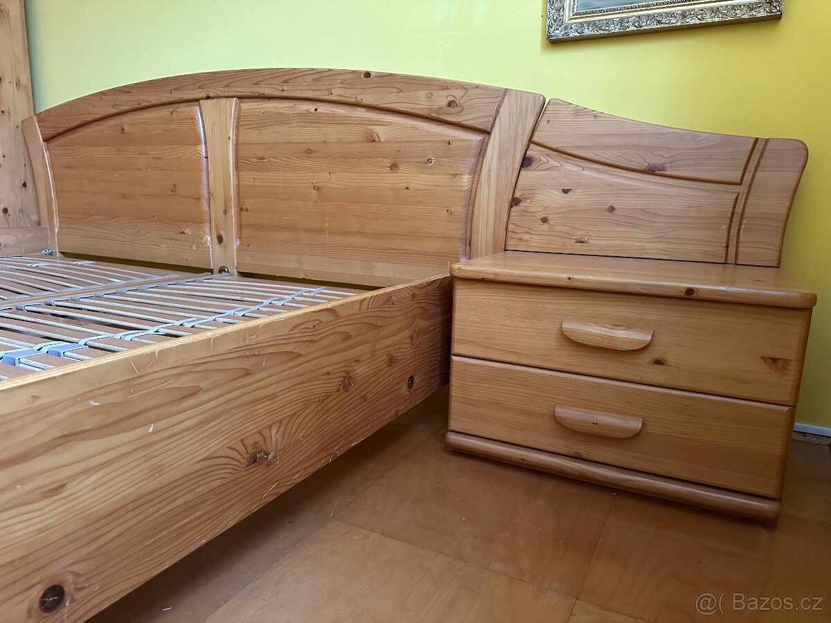 Celomasivní borovicová ložnice - 7